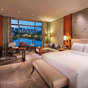 Executive King Room